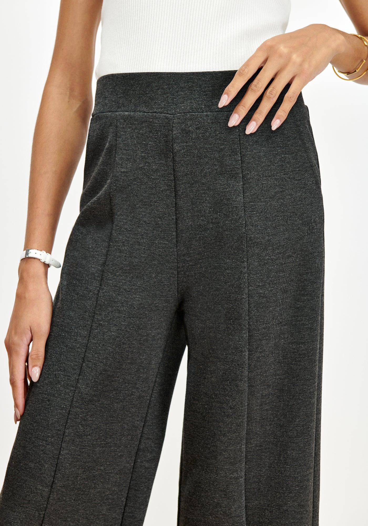 Wide-Leg Capri Pants